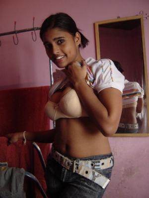 Panadura Couple Scandal Nude_6.jpg Cute Kerala Babe in White Panties and Nude